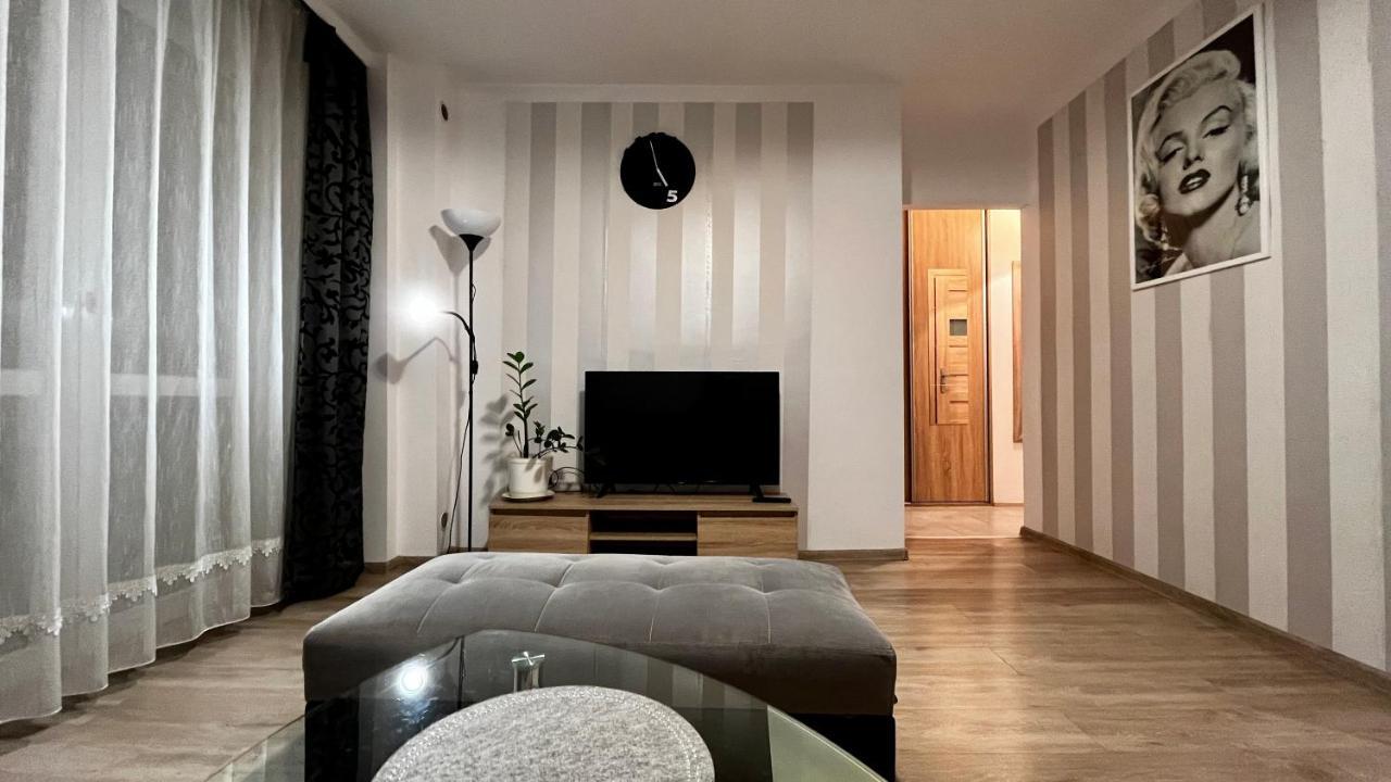 Charmig Apartment Cracovie Extérieur photo